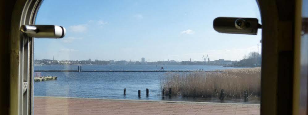 Botel Wohnschiffe Severa 2*